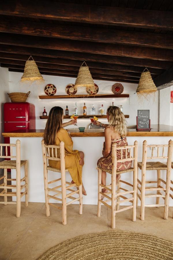 La Bohemia Del Rio Boutique Hotel - Adults Only Санта-Эулалия-дель-Рио Экстерьер фото