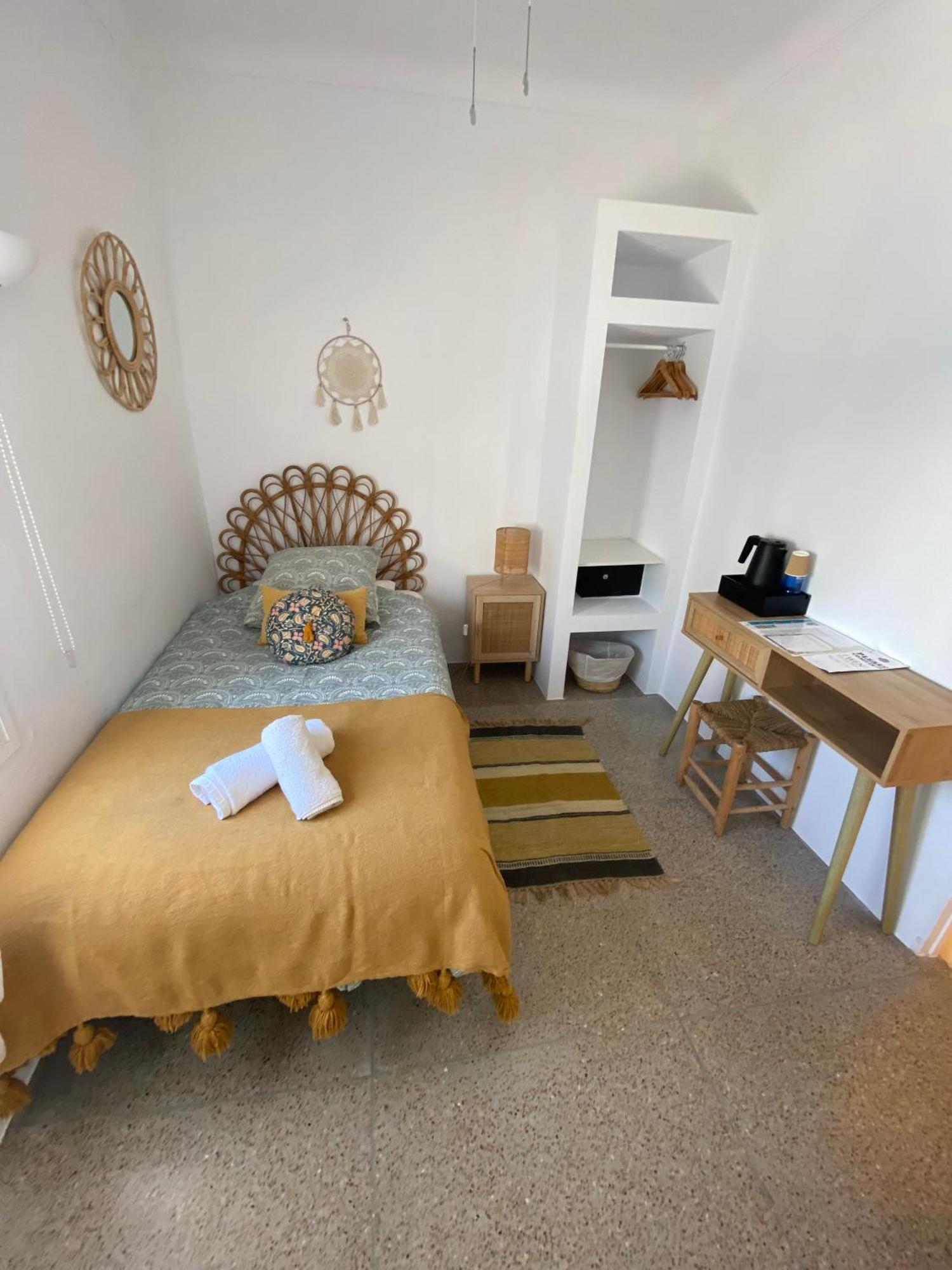 La Bohemia Del Rio Boutique Hotel - Adults Only Санта-Эулалия-дель-Рио Экстерьер фото